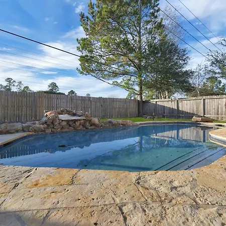 My Villa & Pool In Humble